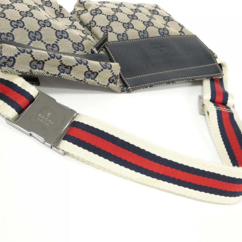 GUCCI Cream Fanny Pack - Picture 8 of 10